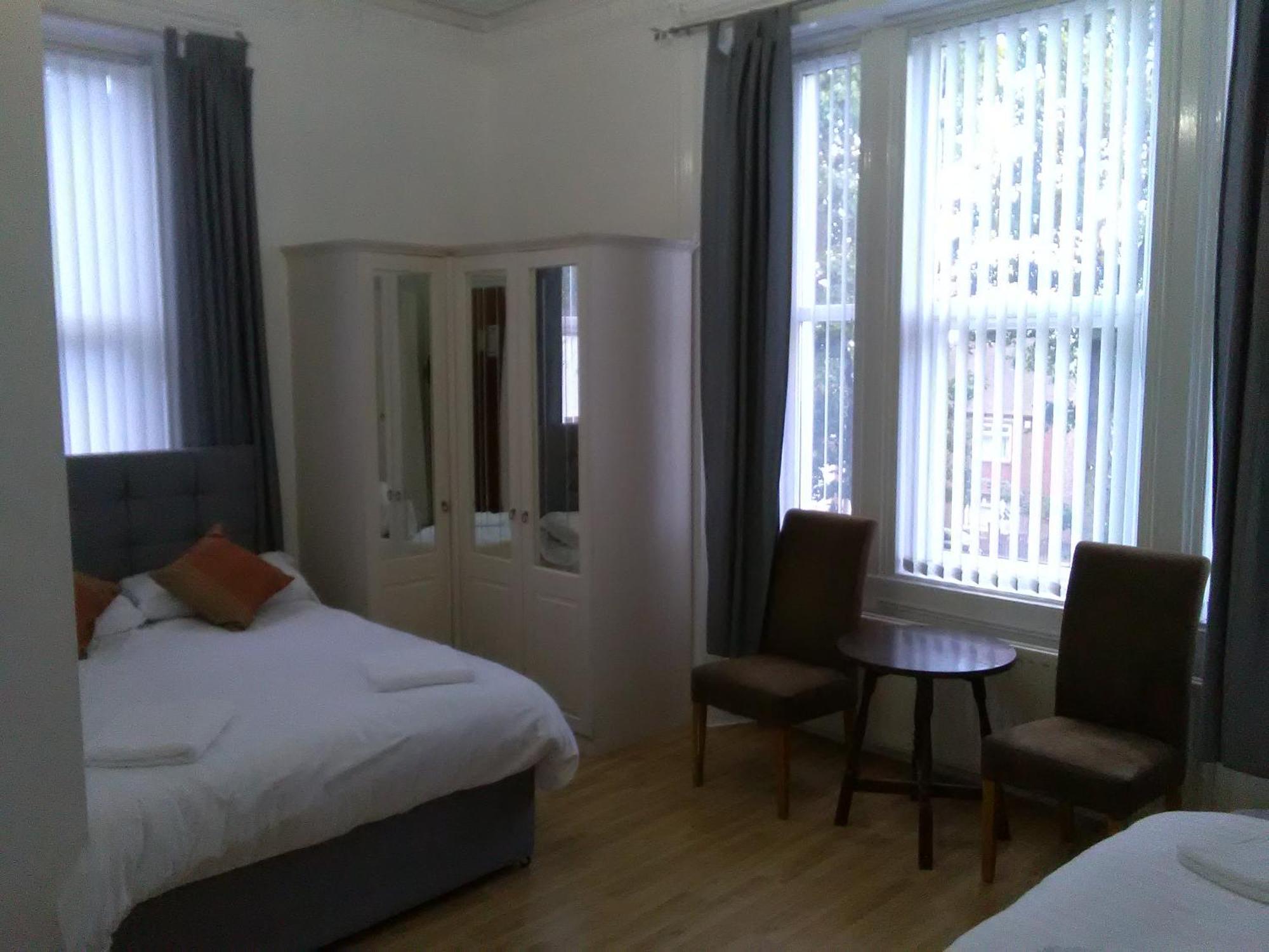 Clifton Hotel Newcastle Номер фото