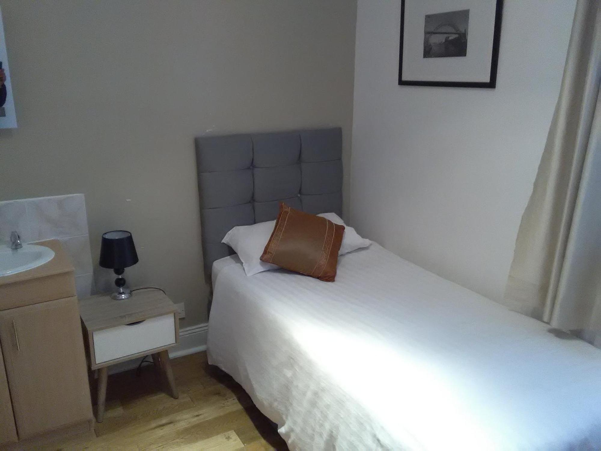 Clifton Hotel Newcastle Номер фото